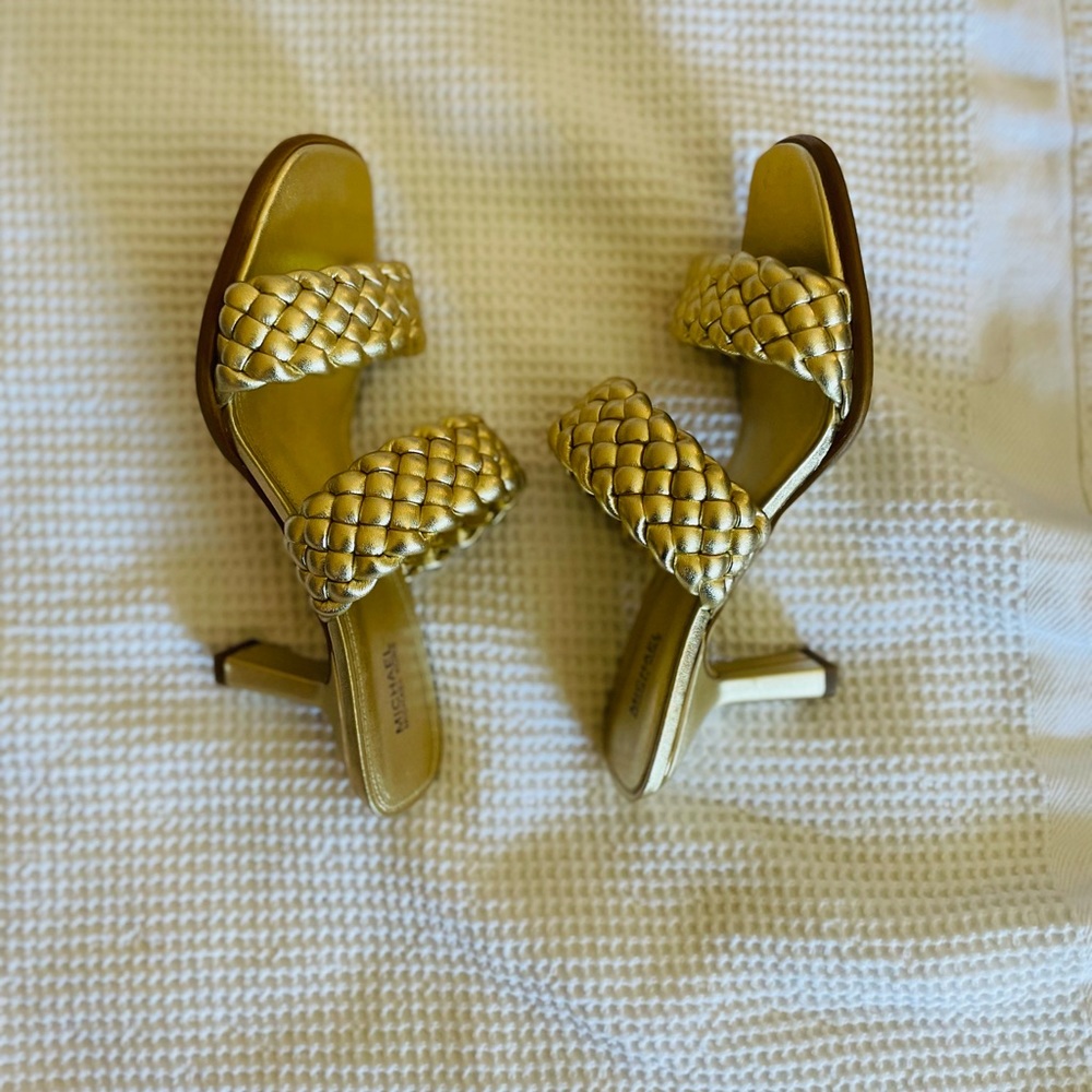 Michael Kors Amelia Metallic Braided Faux Leather Mule Pale Gold Size 8M